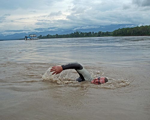 primul om care a înotat fluviul Amazon în istorie