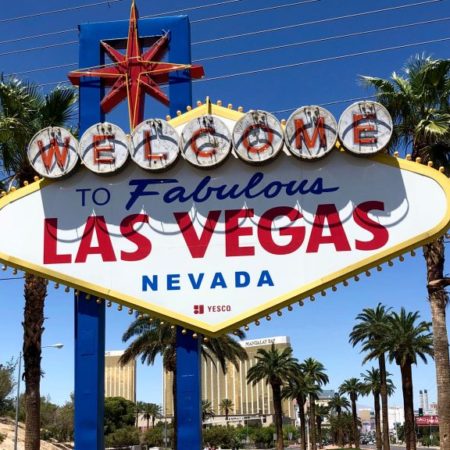 Cazinourile din Nevada se deschid pe 4 iunie?