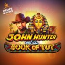 Pacanele gratis: John Hunter and the Book of Tut
