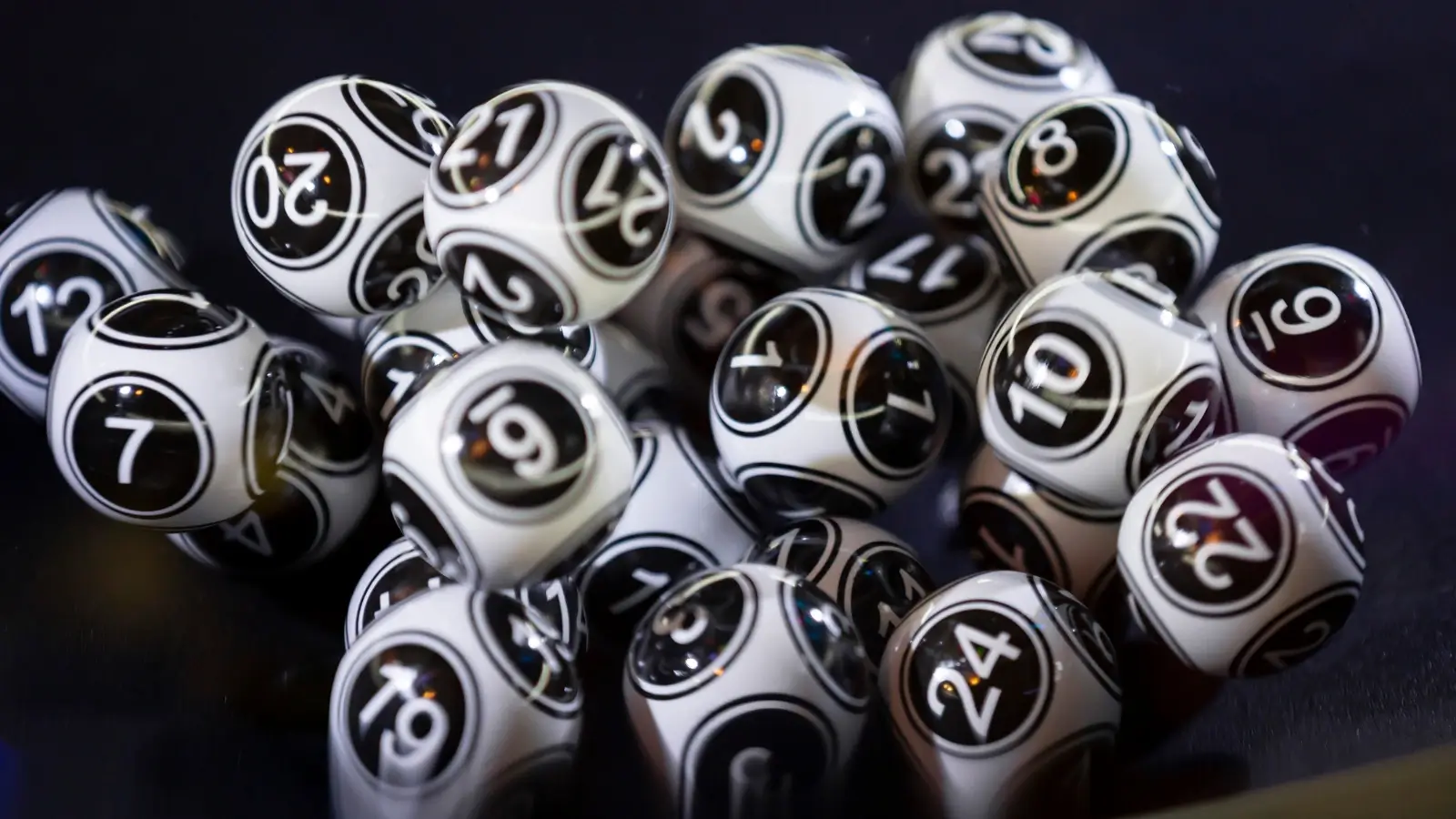 Ce șanse ai să câștigi la Loto 6 din 49 conform matematicii