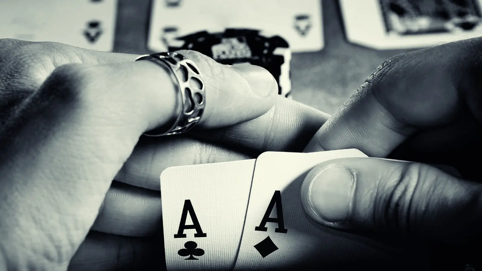 6 semne care indică faptul că tu ești Peștele la o masă de poker