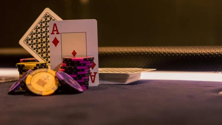 Float la Poker – Ce înseamnă și cum se folosește eficient?