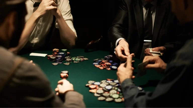Secretele blufurilor în jocul de poker