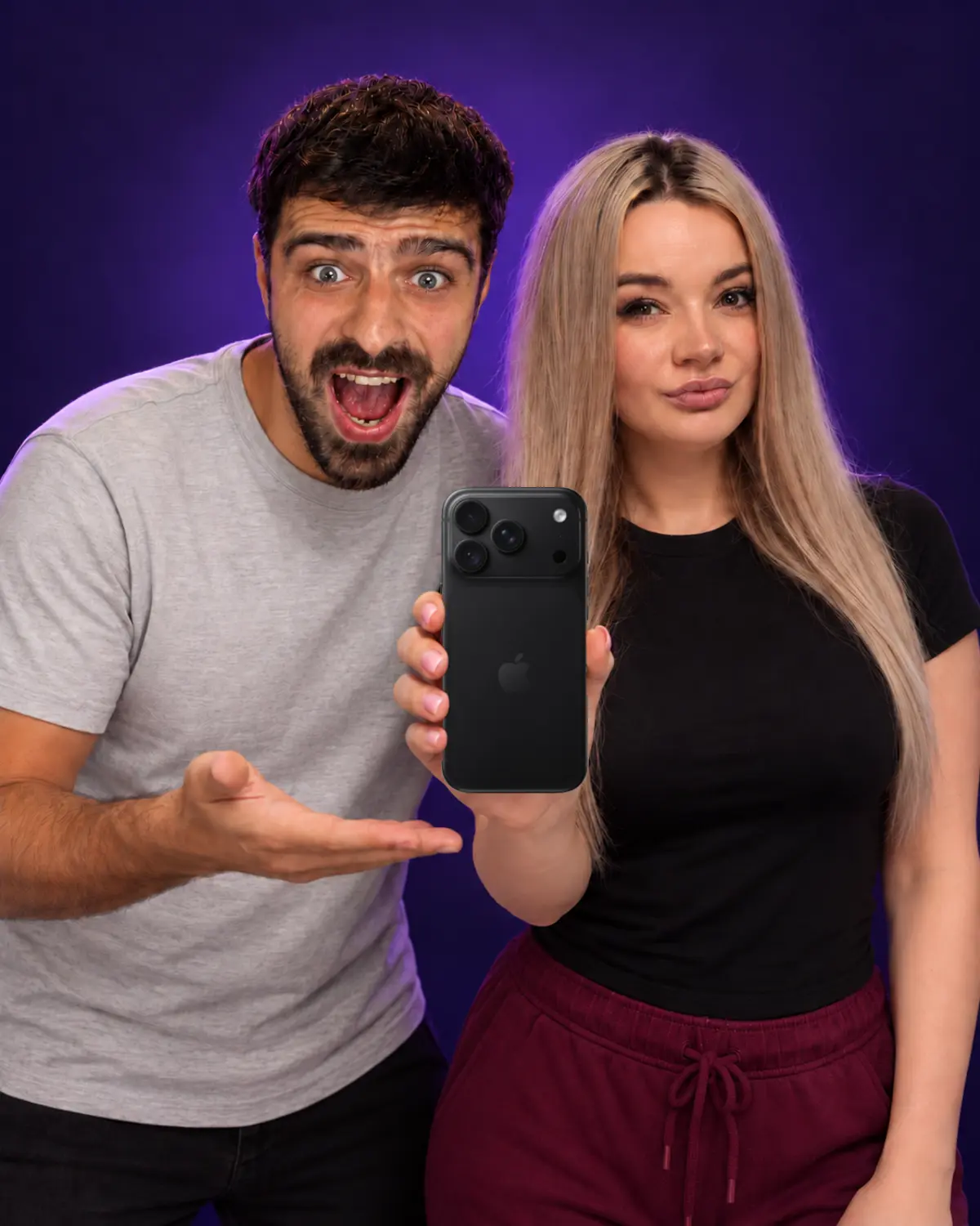 Quikanu și Blonda la Jocuri cu iPhone 18 Pro